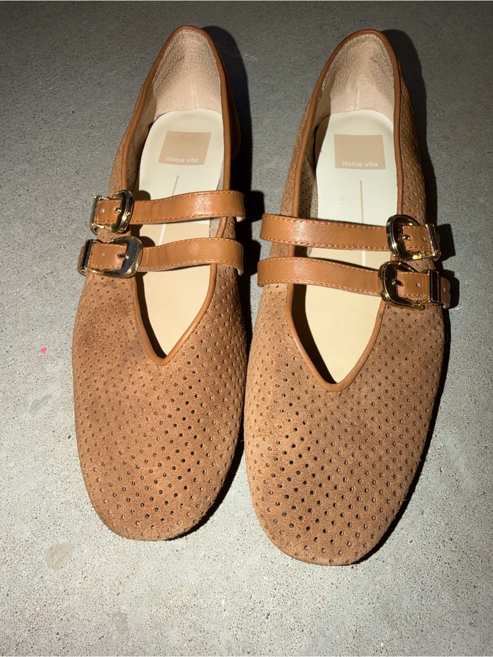 Dolce Vita Women's baylee ballets flats pecan perforated suede size 8